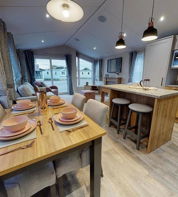 Presthaven Resort Haven Luxury 2023 Caravan Prestatyn Exterior photo